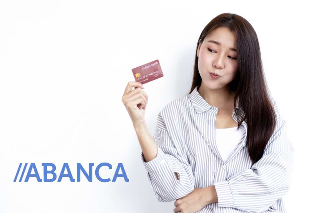 Antes de mais nada, saiba tudo sobre o cartão Abanca Silver aqui. Fonte: Canva / Abanca.