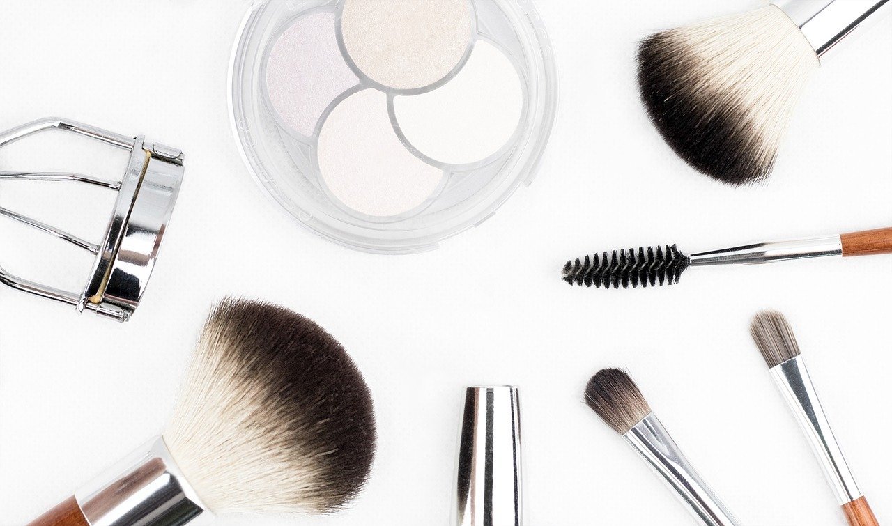 Conheça mais sobre maquiagem online e com certificado