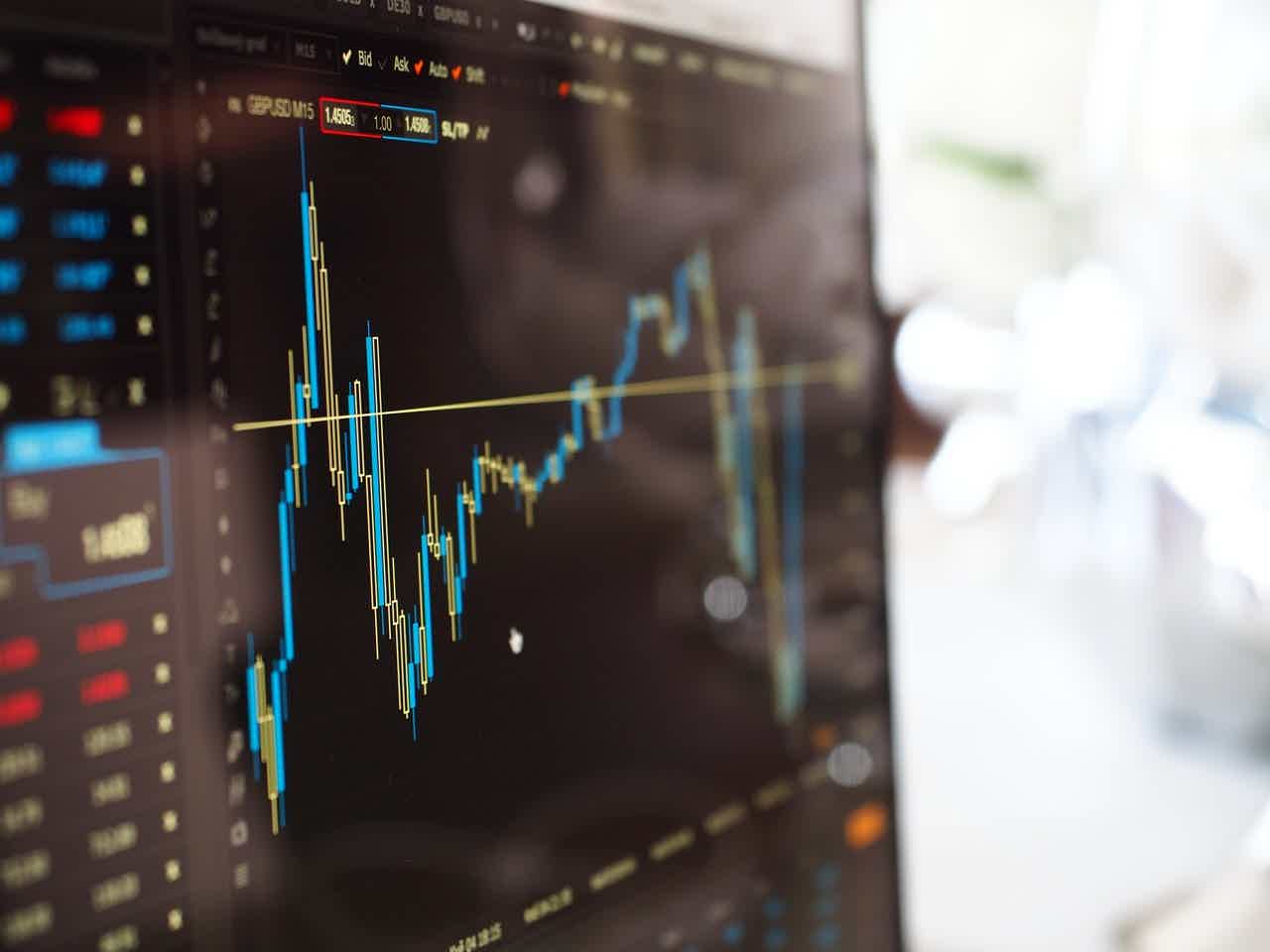 Find out what a point means in the stock market! Source: Pexels