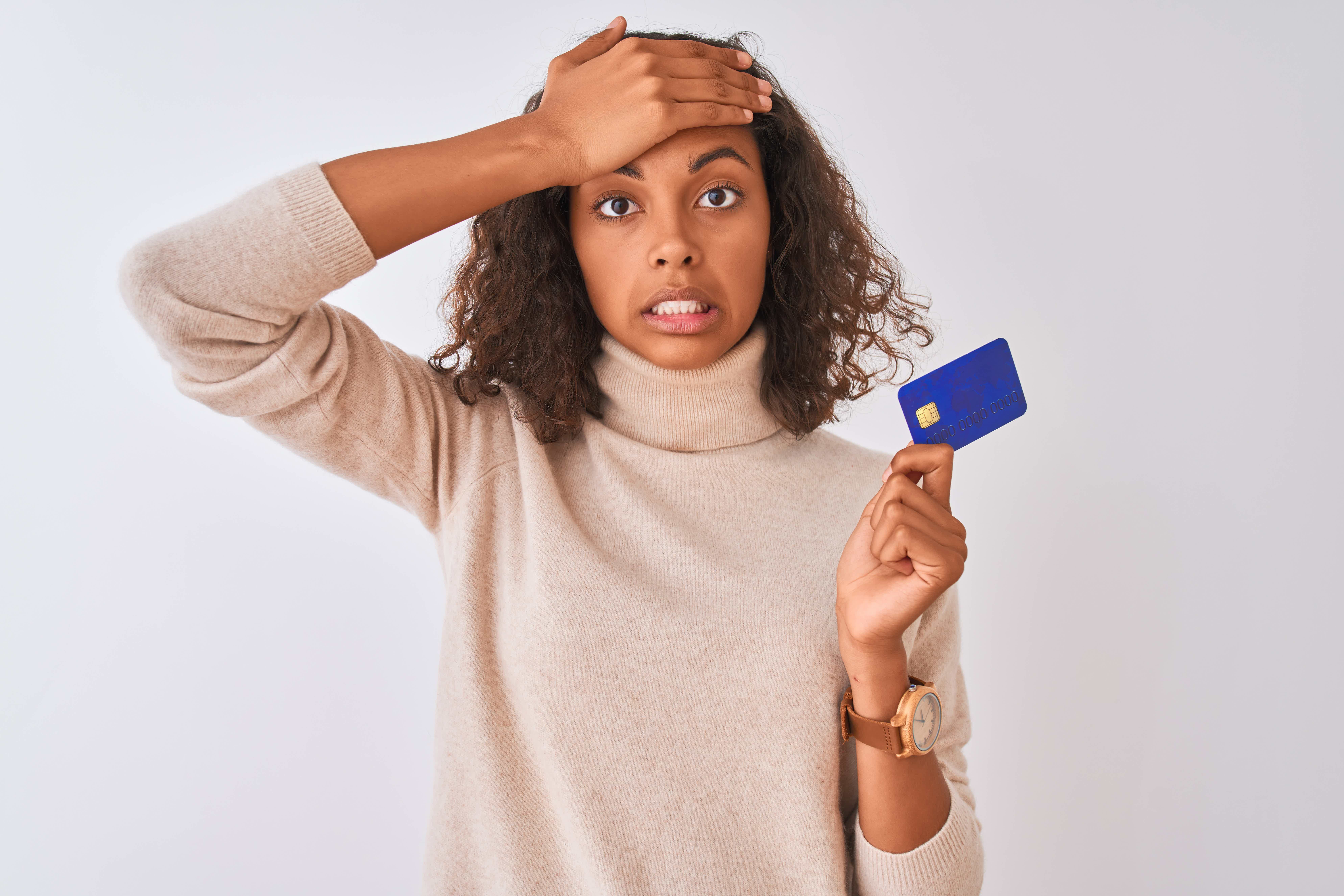 Saiba o que acontece com o uso do cartão de crédito durante um acordo. Fonte: Adobe Stock.
