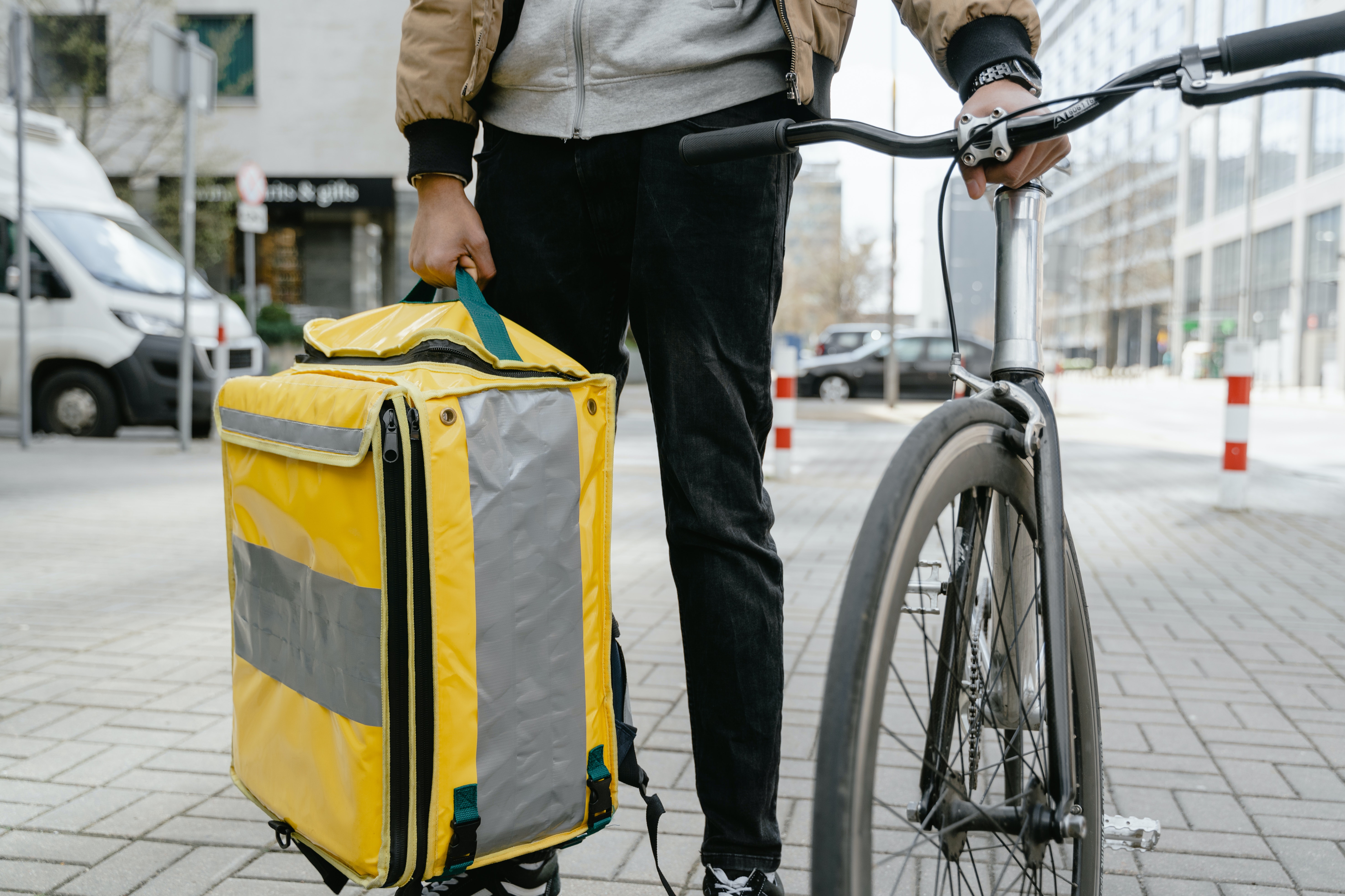Por fim, confira as nossas dicas de como se tornar um entregador de bike. Fonte: Pexels.