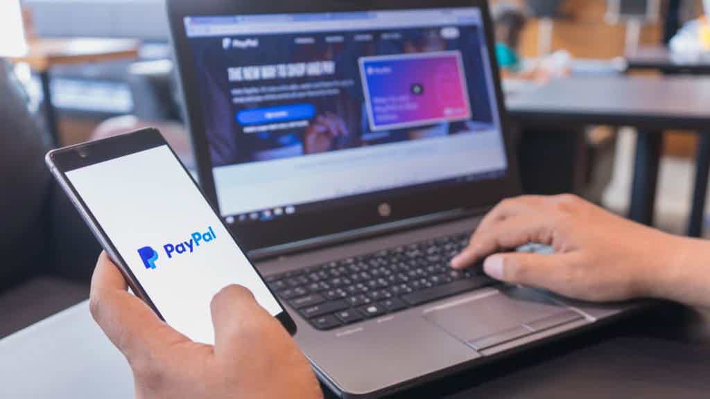 Como pagar por PayPal?
