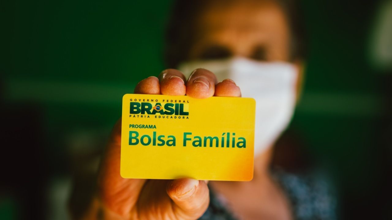 Bolsa Família: ative o programa no Caixa Tem Imagem: Diário do Nordeste