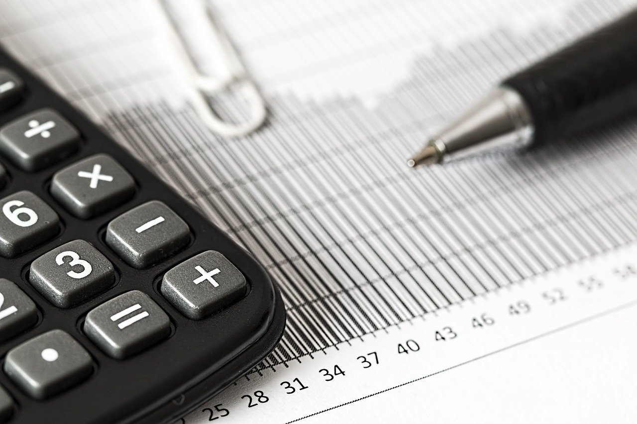 Faça planejamento financeiro mensal. | Imagem: Pixabay