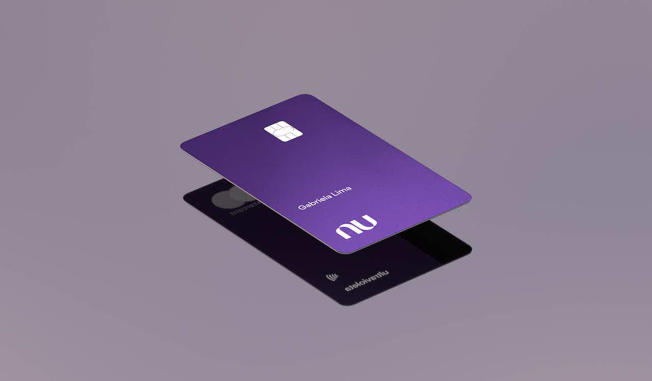 Cartão de crédito Nubank ultravioleta. Fonte: Nubank