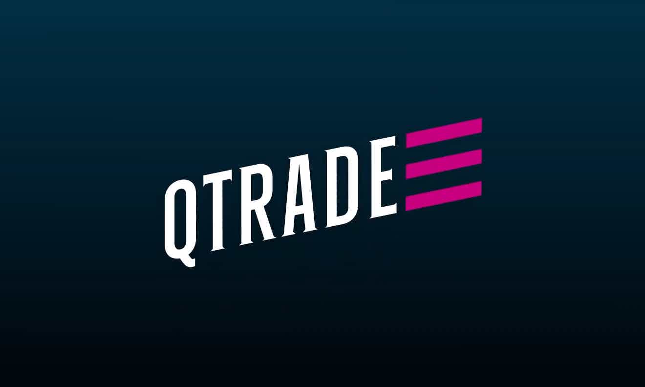 Logo Qtrade fundo azul