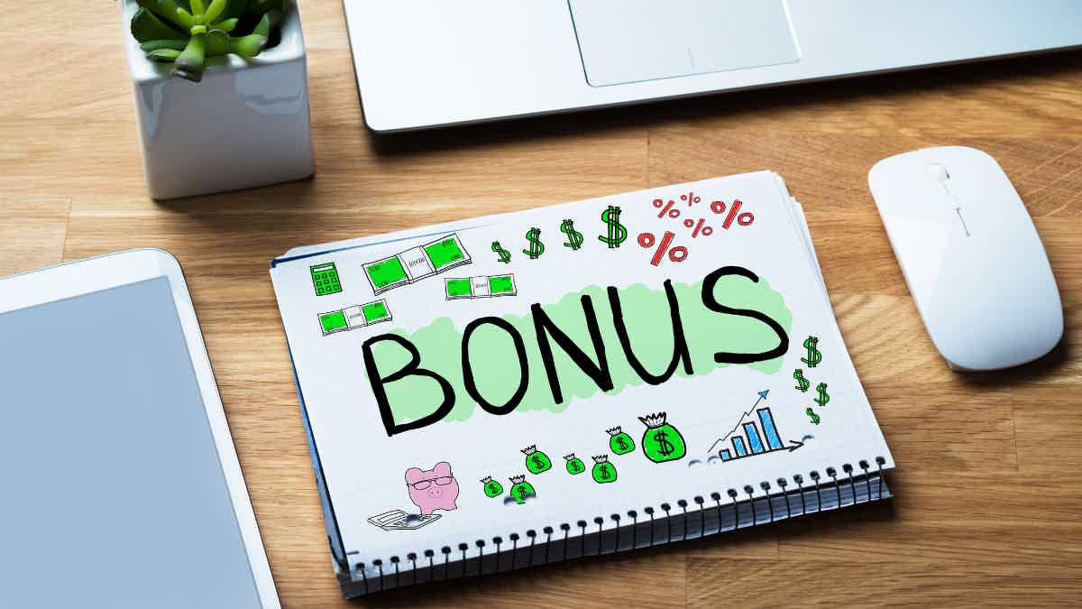 Some welcome bonuses can be worth years of the card's annual fee. Source: Adobe Stock.