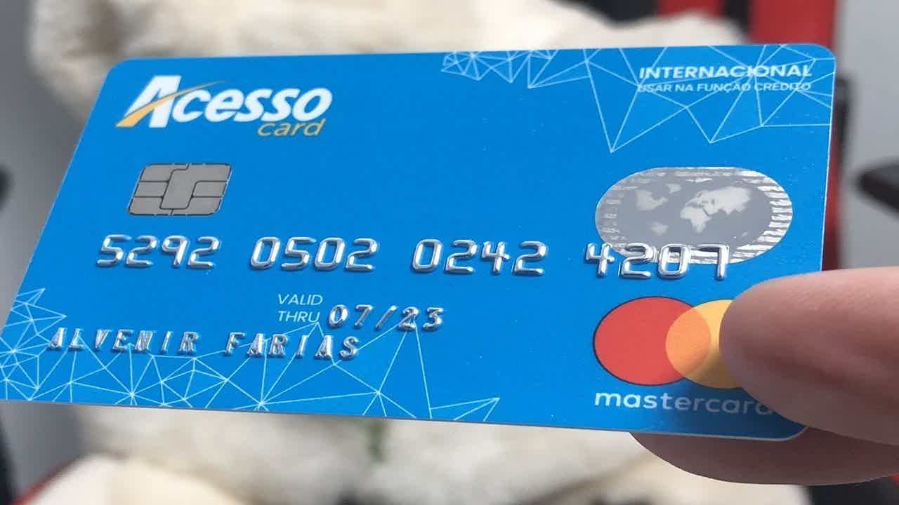 Cartão Acesso ou Cartão PagSeguro? (Imagem: YouTube)