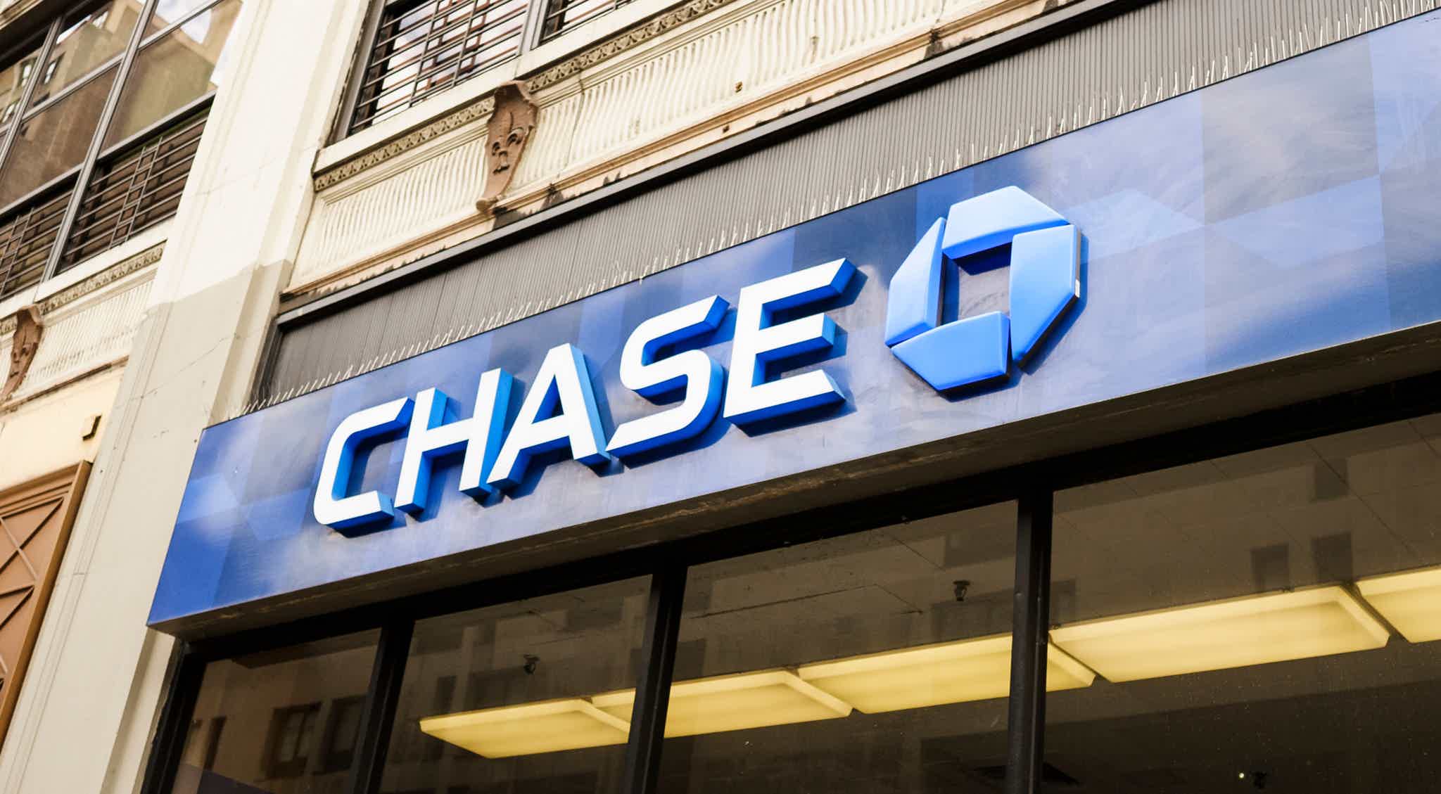 Open your account and start banking with Chase. Source: Adobe Stock.