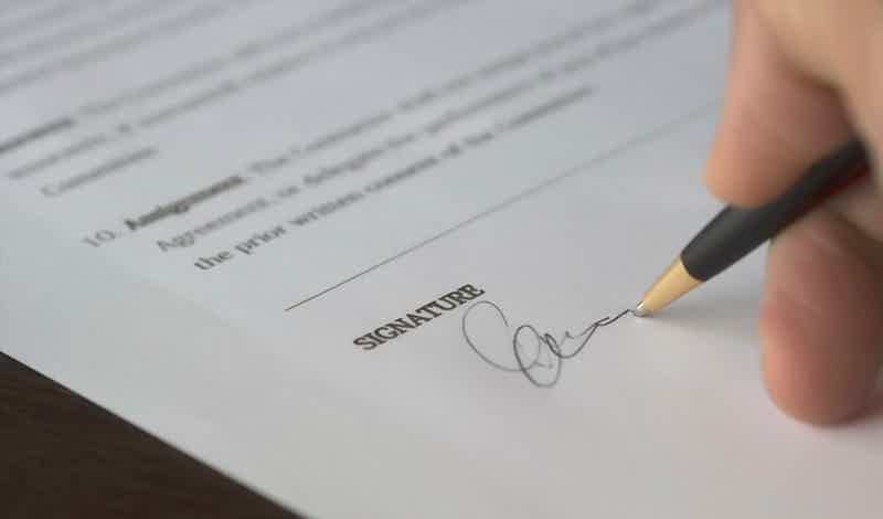 Preste atenção ao contrato de empréstimo online antes de assinar
