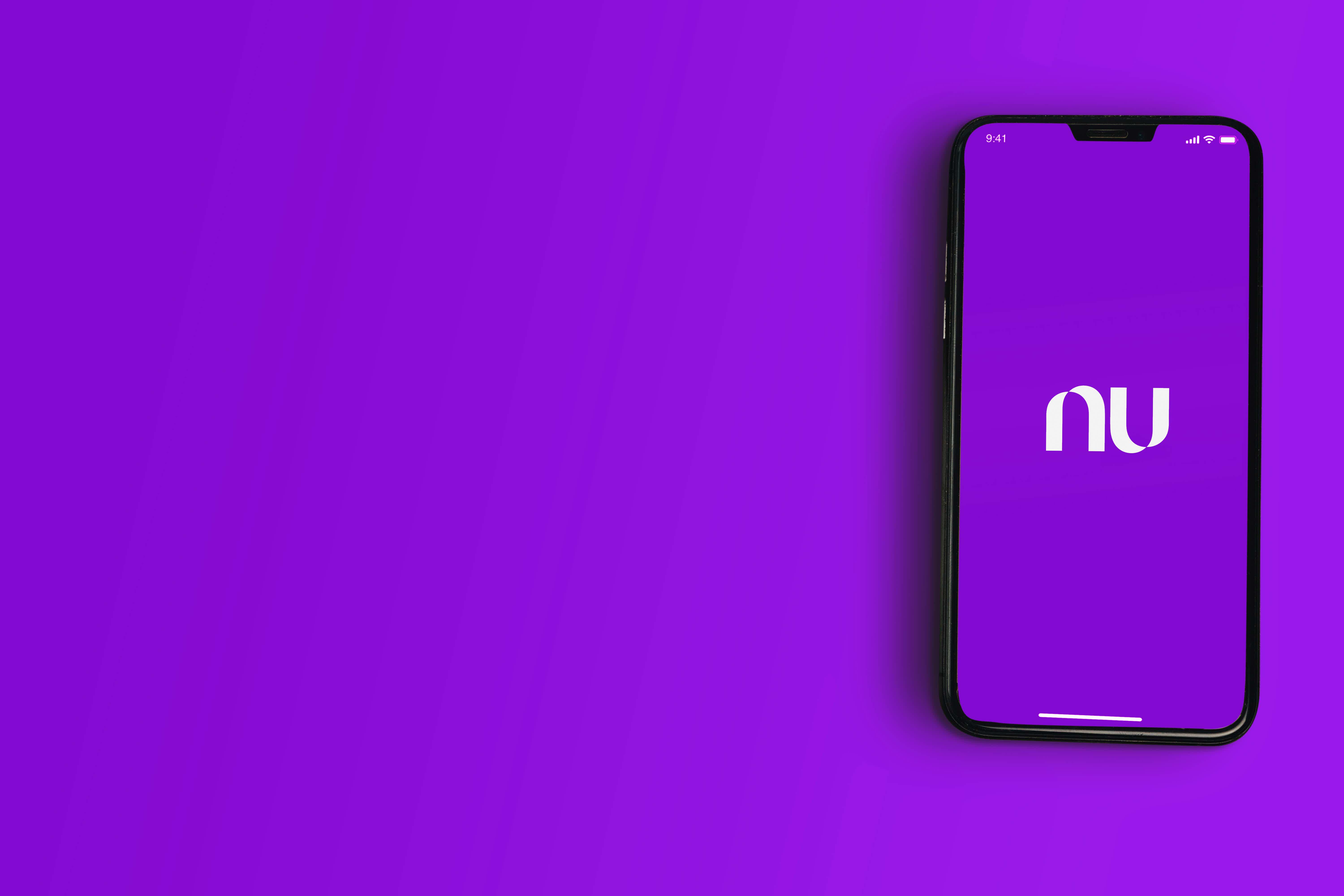 Confira agora as principais características do cartão Nubank. Fonte: Adobe Stock