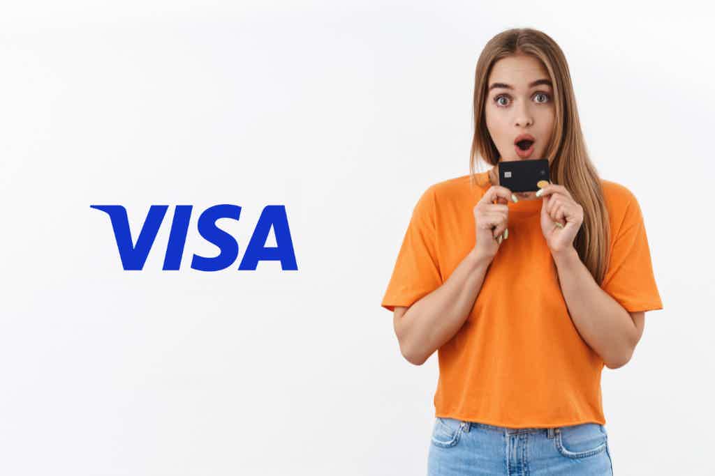 Antes de mais nada, veja aqui tudo sobre as opções de cartão de crédito sem anuidade da bandeira Visa. Fonte: Freepik.