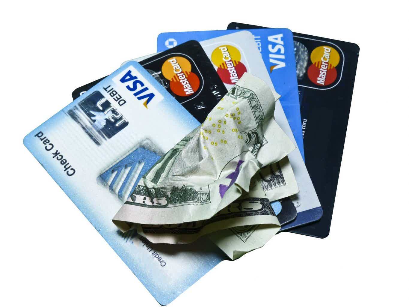 5 cartões de crédito para negativados (Imagem: xerpa)