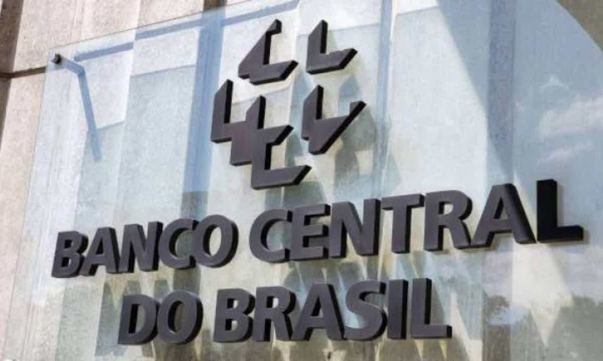 O Banco Central do Brasil também tem várias opções para você estudar de graça.