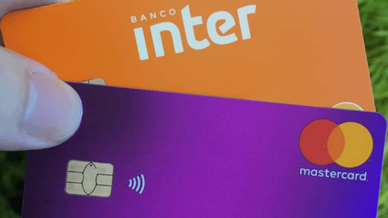 Cartão Inter para negativados ou Cartão Nubank para negativados? (Imagem: SeuCreditoDigital)