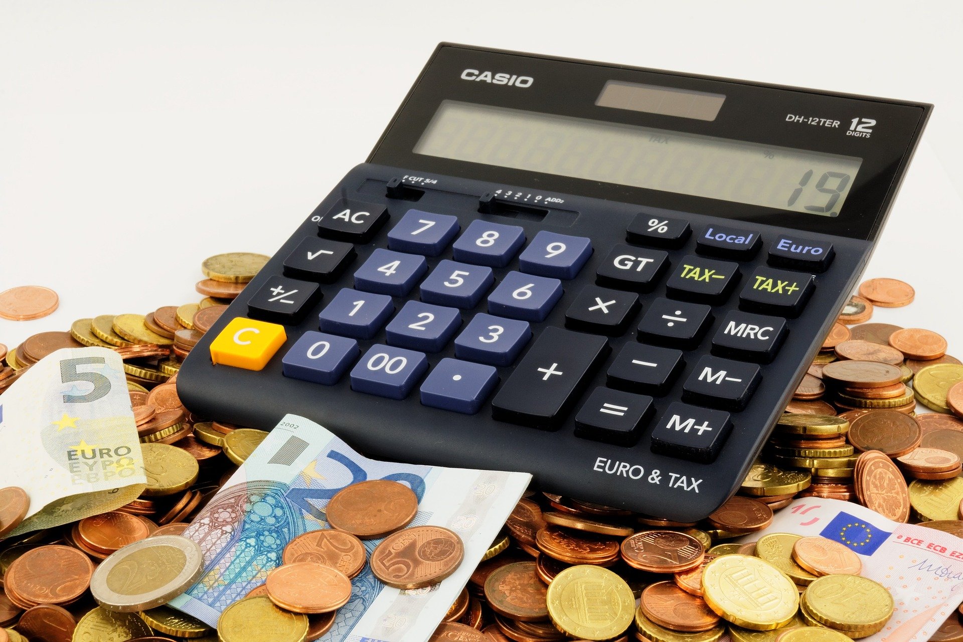 Calcule os seus rendimentos no ano para saber se está isento. Foto: Pixabay