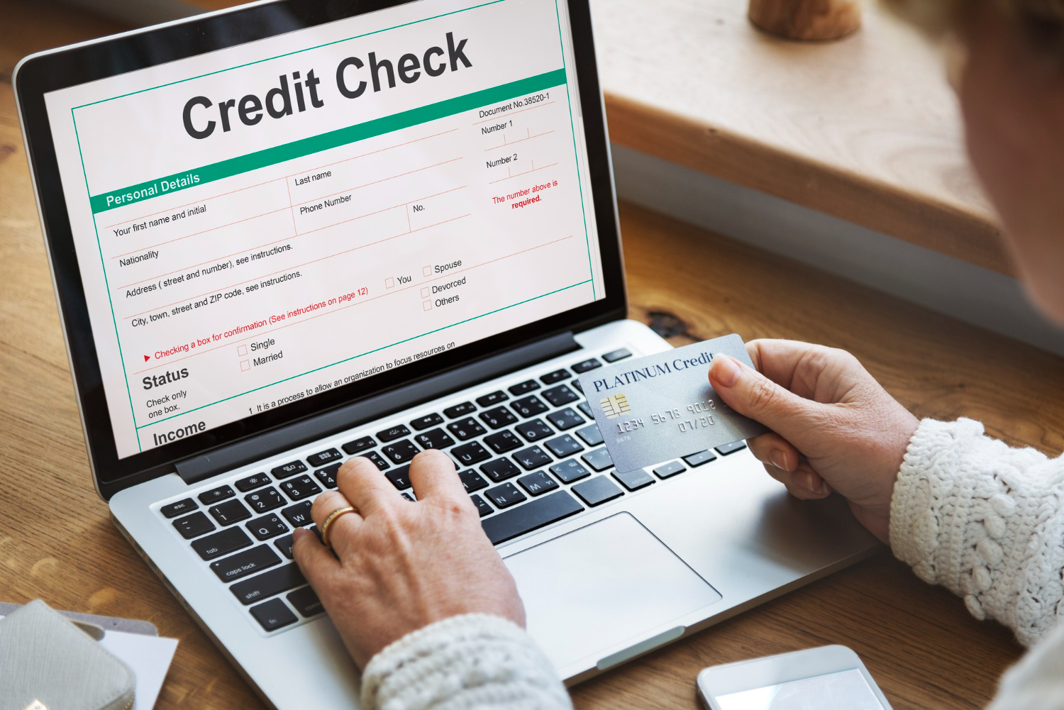 If you need to check your customers credit score, you can use iSoftpull services. Source: Freepik.