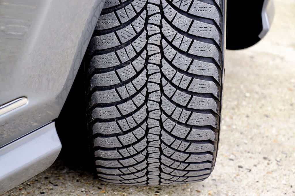 18. Invista em pneus verdes