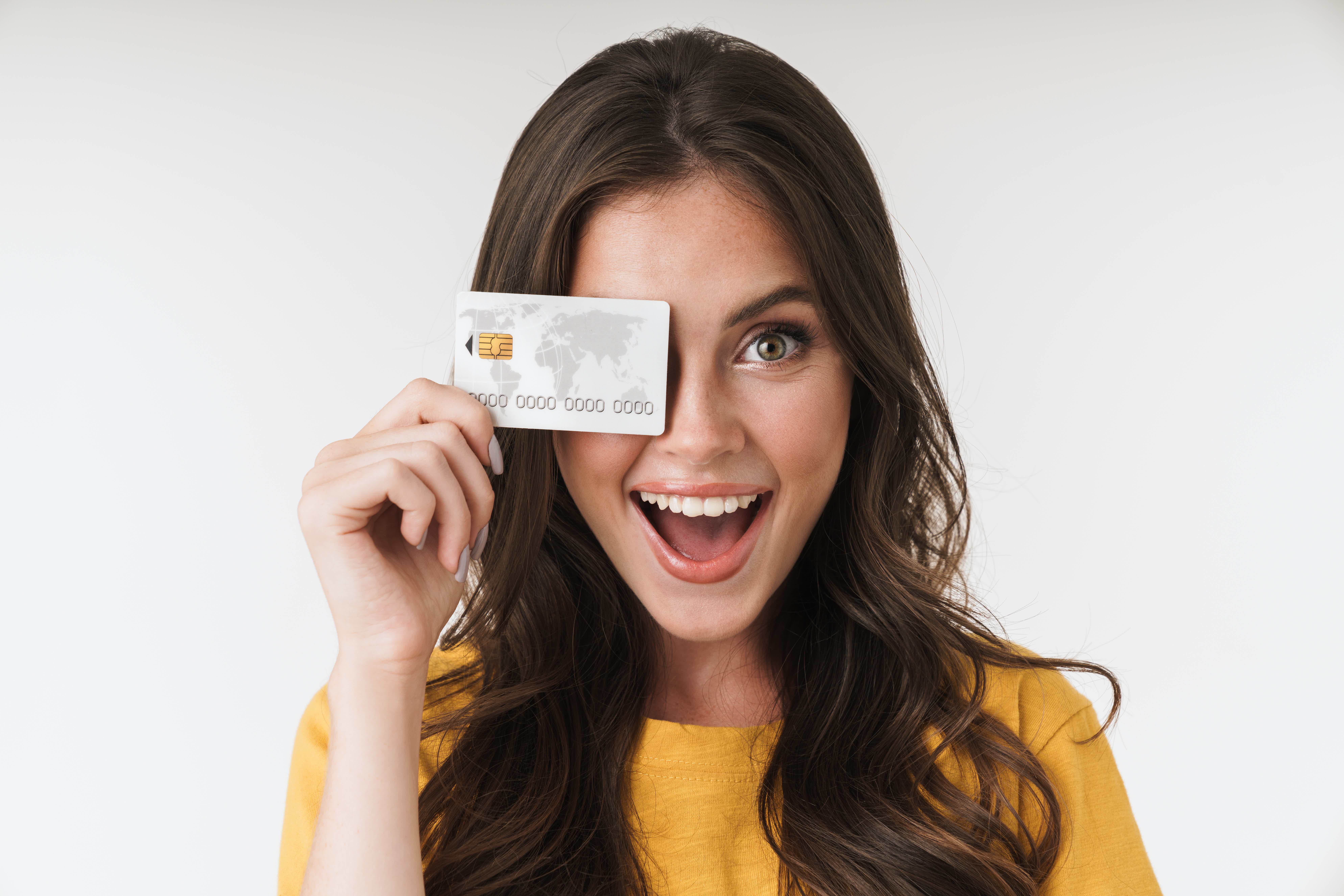 Descubra agora quais são as melhores opções de cartões e como pedir cartão de crédito online em Portugal. Fonte: Adobe Stock