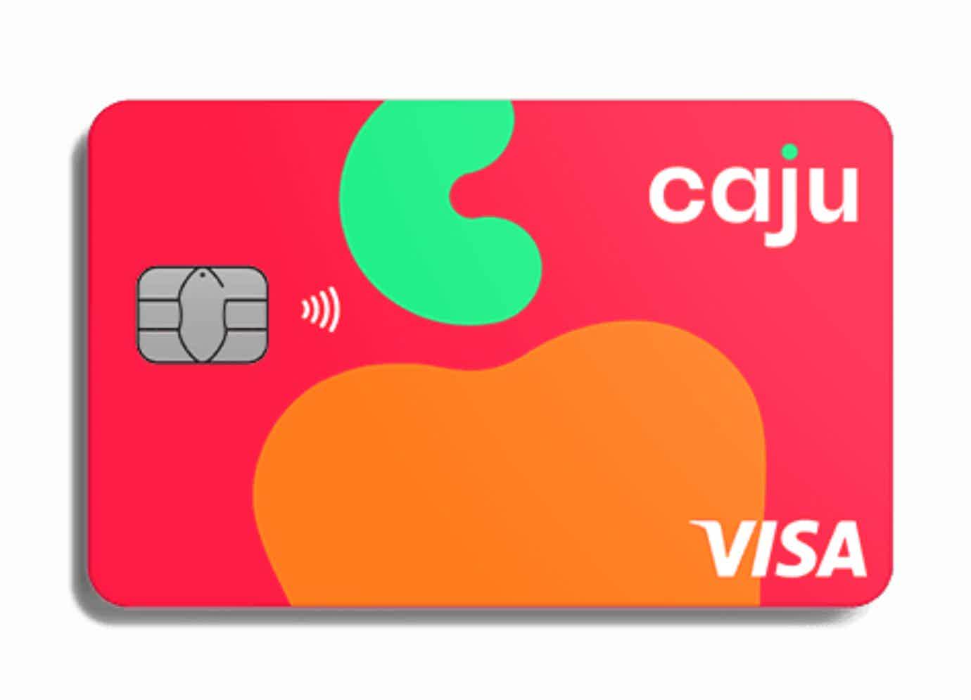 Cartão de crédito rosa com um desenho de um caju laranjado no centro