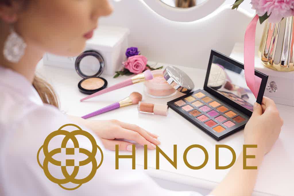 Confira aqui o passo a passo e saiba como revender os produtos da marca Hinode. Fonte: Canva + Hinode.