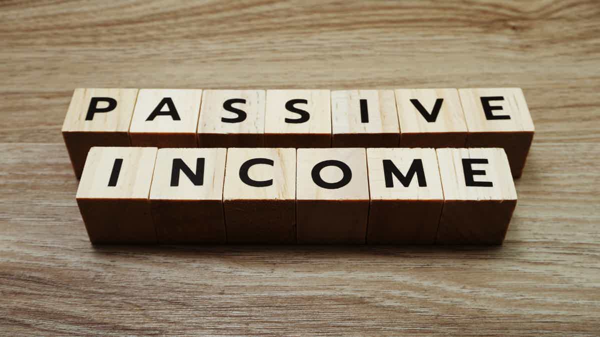 There are many ways to earn passive income: find one that works for you. Source: Canva.