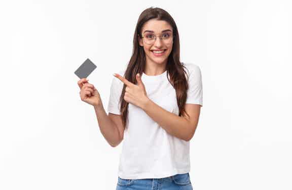 Afinal de contas, como ativar e usar os benefícios do cartão Mastercard em suas viagens? Descubra adiante. Fonte: Freepik.