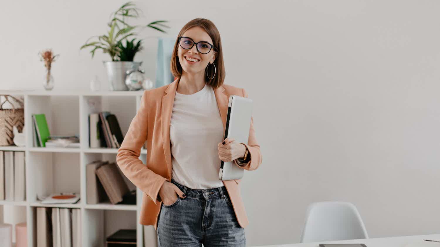 woman getting tips for financial success