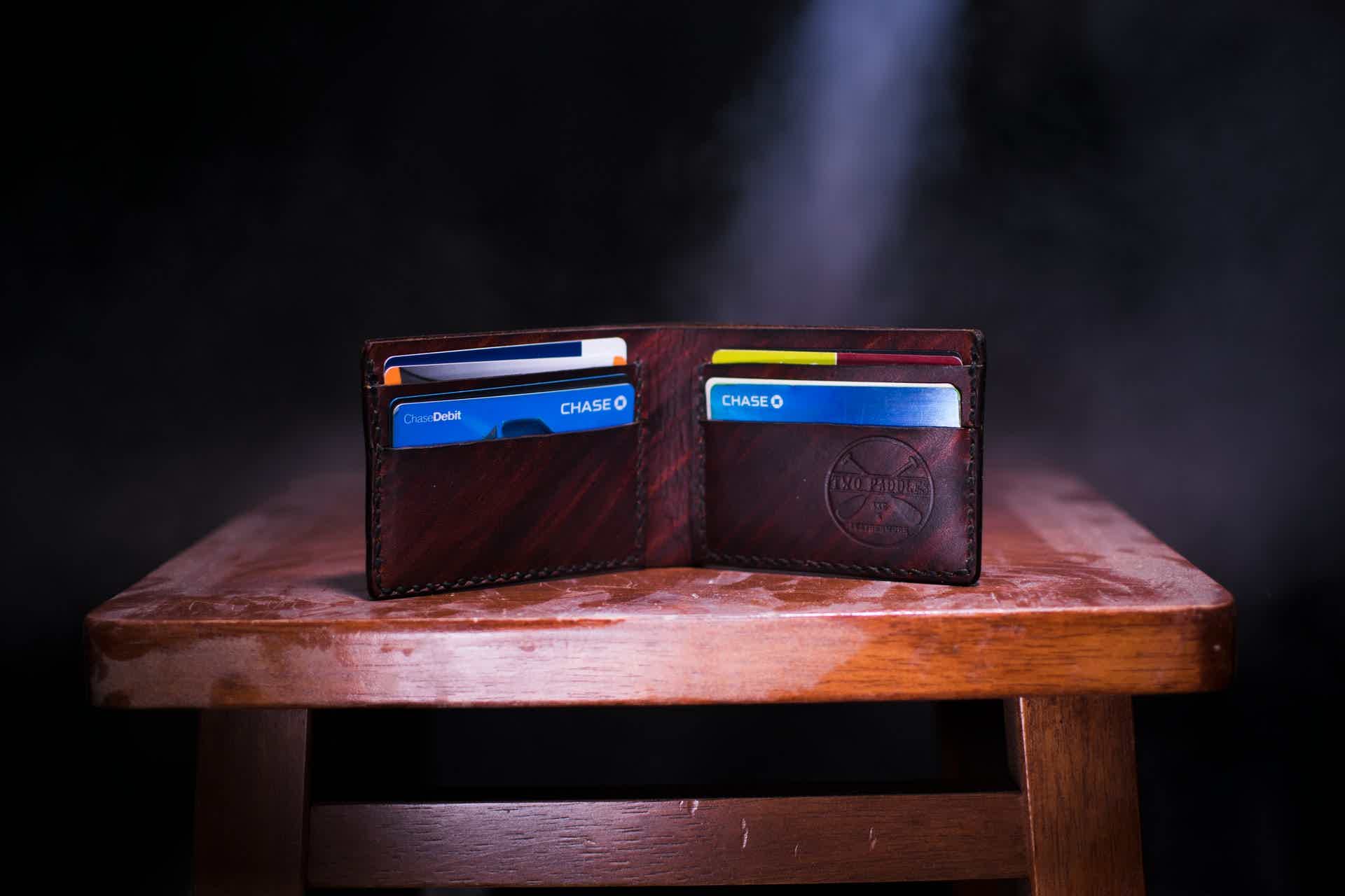 Read our list of the seven best cash back cards in 2022! Source: Unsplash