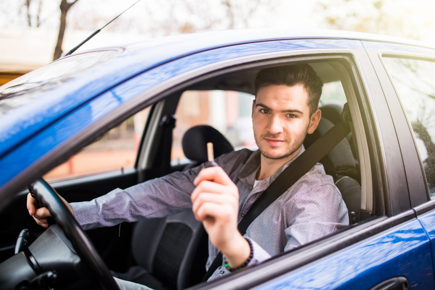 Learn everything about auto loans and get your new car. Source: Freepik.