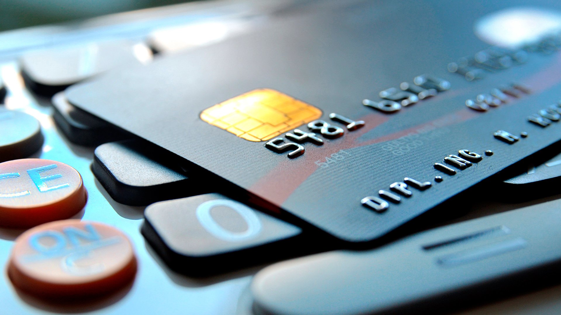 Quais as dúvidas mais frequentes sobre cartão de crédito?(Imagem: CNDL)