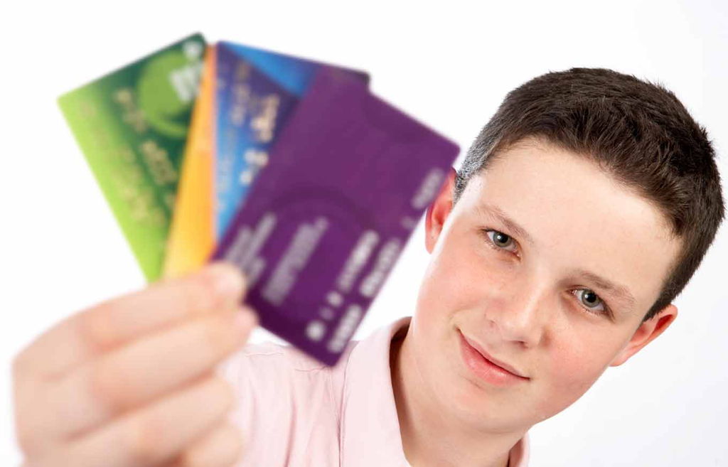 Cartões de crédito para jovens