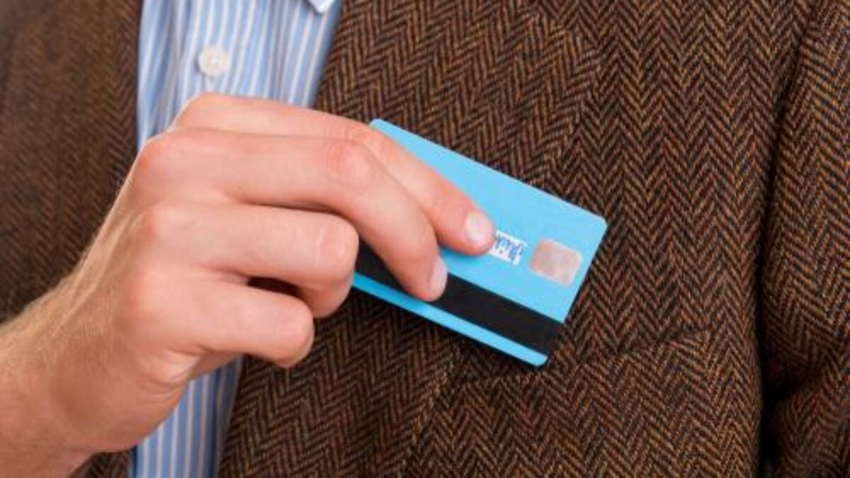 Aposentados e pensionistas do INSS podem solicitar seu cartão de crédito.
