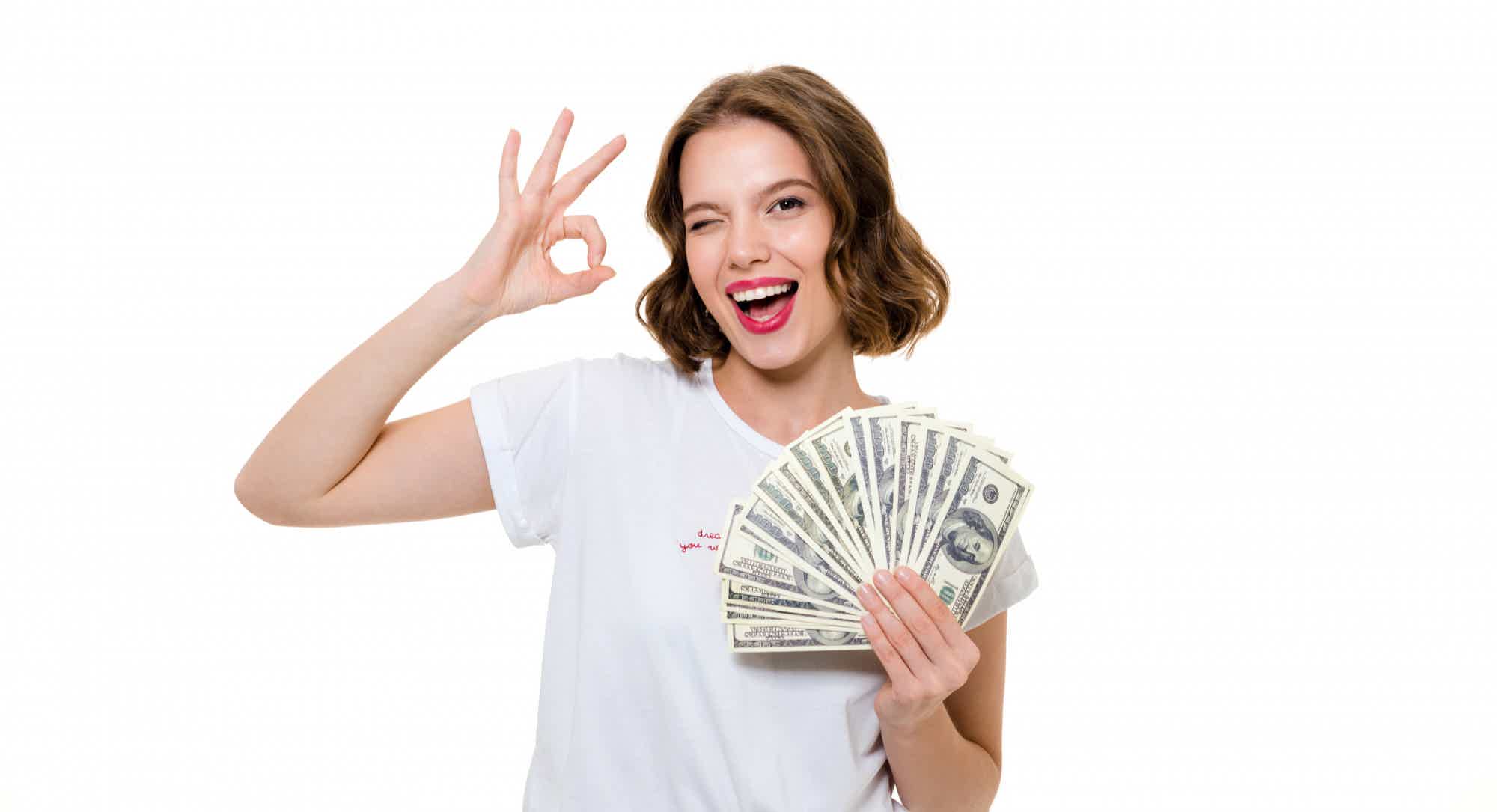 See the pros and cons of Happy Money personal loans. Source: Freepik.