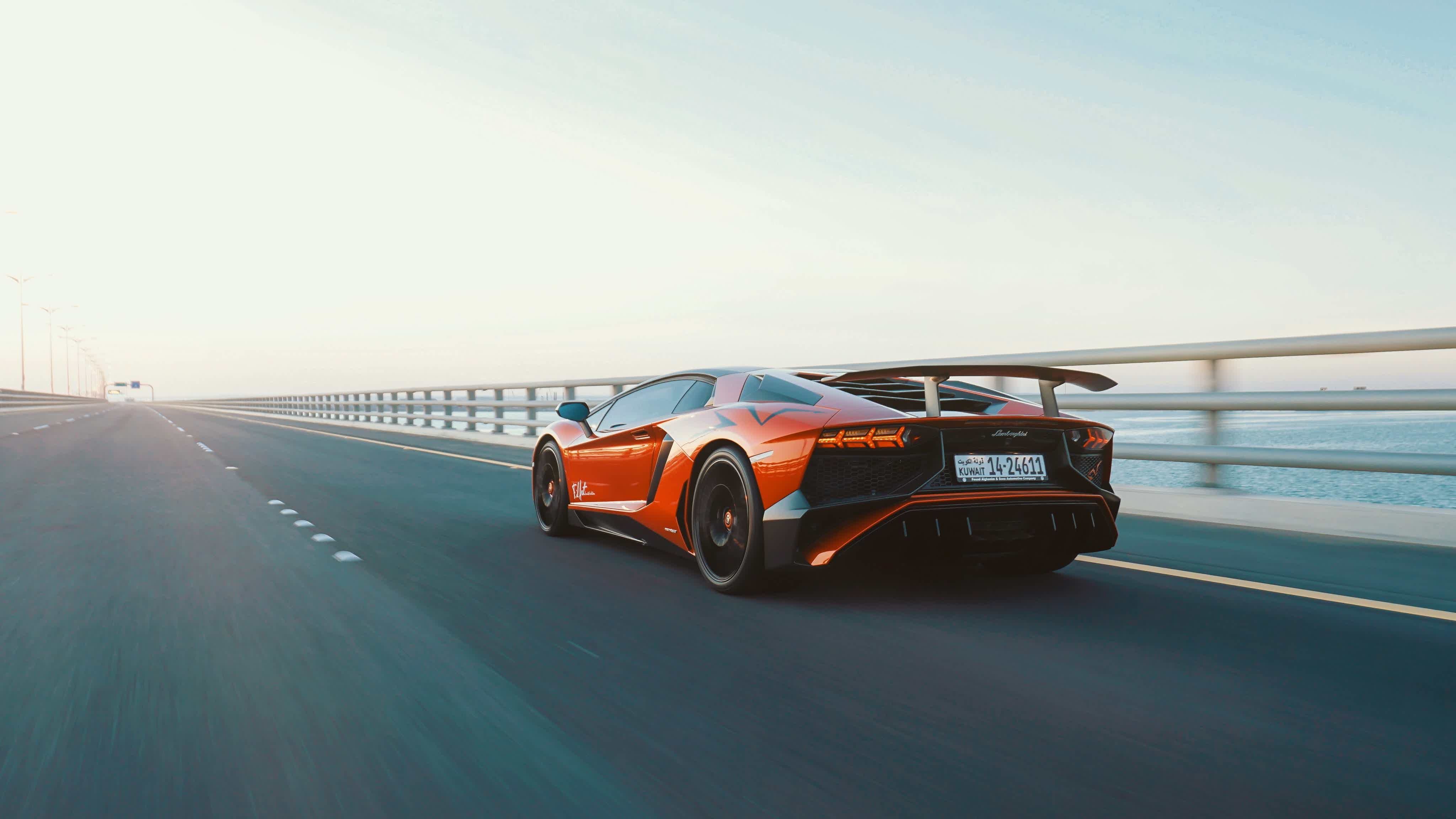 Conheça aqui os carros mais velozes  do mundo! Fonte: Pexels.