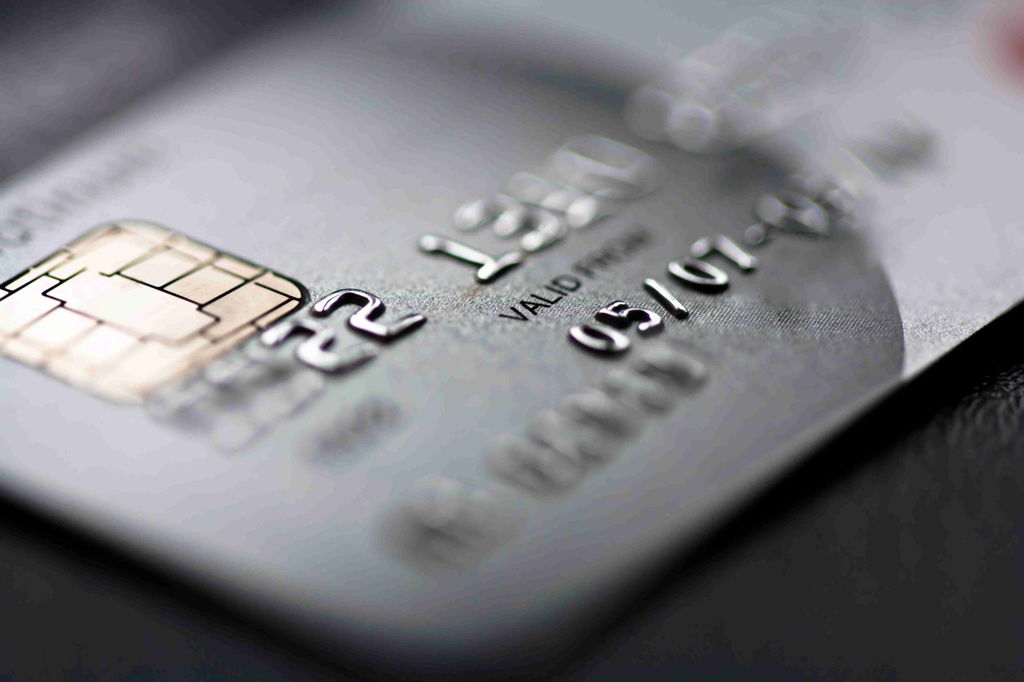Quais os benefícios do Cartão de Crédito Elo Nanquim?